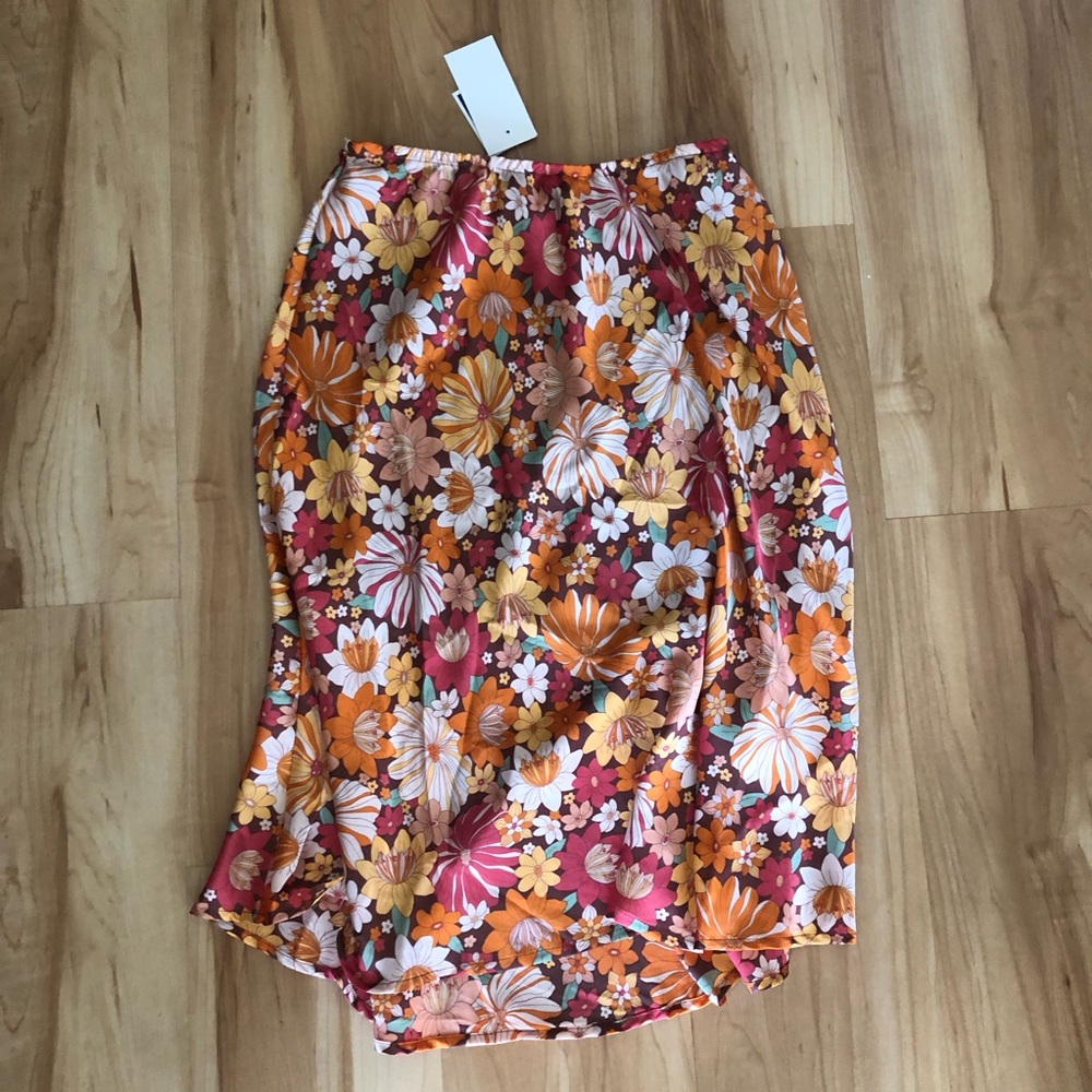 NWT midi skirt